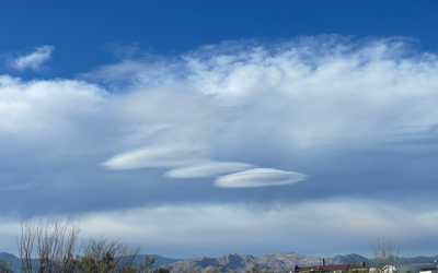 Photos of UFOs in the Clouds | Weather Almanac